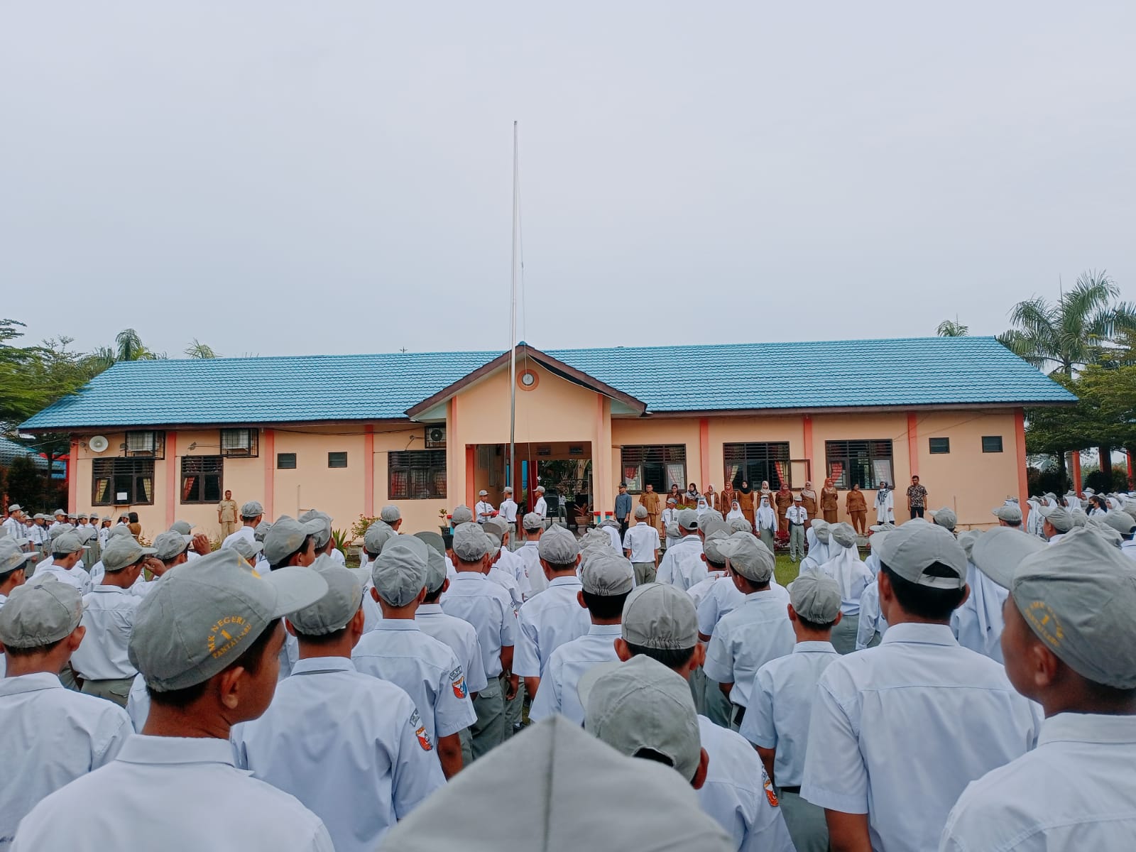 WhatsApp Image 2022-10-17 at 20.19.11 (1).jpeg